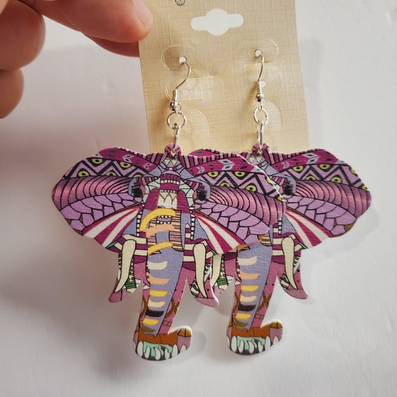 Long Wooden Elephant Earrings, Jungle Style Animal Earrings. 7 cm. - Picture 7 of 7